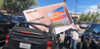 Чи можна перевозити 75-дюймовий телевізор в автомобілі